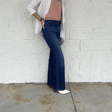 Load image into Gallery viewer, Farrah Flare Jeans