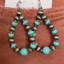 Load image into Gallery viewer, Silver Pearl Earrings
