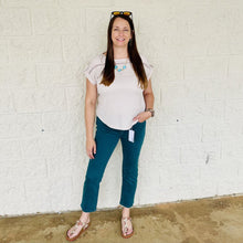 Load image into Gallery viewer, Jeanne Straight Leg Jeans
