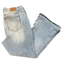 Load image into Gallery viewer, Judy Blue Flare Jeans
