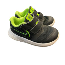 Load image into Gallery viewer, Nike- Size 7C
