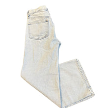 Load image into Gallery viewer, ON Wide Leg Jeans
