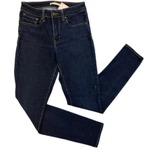 Load image into Gallery viewer, Levis Jeans
