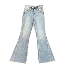 Load image into Gallery viewer, Cello Jeans
