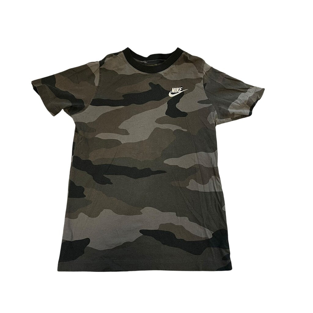 Nike tee camo