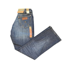 Load image into Gallery viewer, Wrangler Retro Jeans NEW
