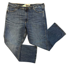 Load image into Gallery viewer, Wrangler Jeans
