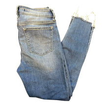 Load image into Gallery viewer, Eunina Jeans
