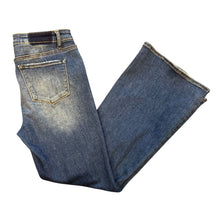 Load image into Gallery viewer, Risen Jeans
