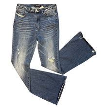 Load image into Gallery viewer, Judy Blue Jeans
