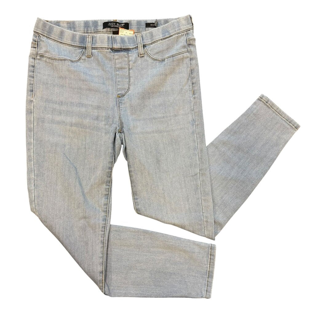 Judy Blue Pull-On Jeans