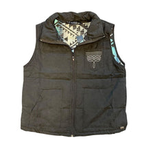Load image into Gallery viewer, Bootstitch Vest
