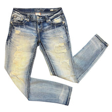 Load image into Gallery viewer, Miss Me Jeans
