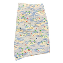 Load image into Gallery viewer, Crown&amp; Ivy Shorts NWT
