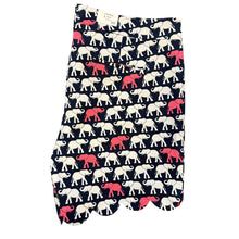 Load image into Gallery viewer, Crown&amp; Ivy Shorts NWT

