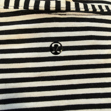 Load image into Gallery viewer, Lululemon Top
