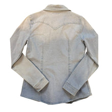 Load image into Gallery viewer, True Religion Pearl Snap
