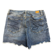 Load image into Gallery viewer, Seven Denim Shorts

