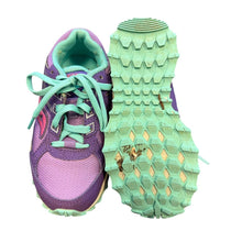 Load image into Gallery viewer, Saucony- Youth 11
