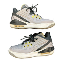 Load image into Gallery viewer, Nike Aura 5

