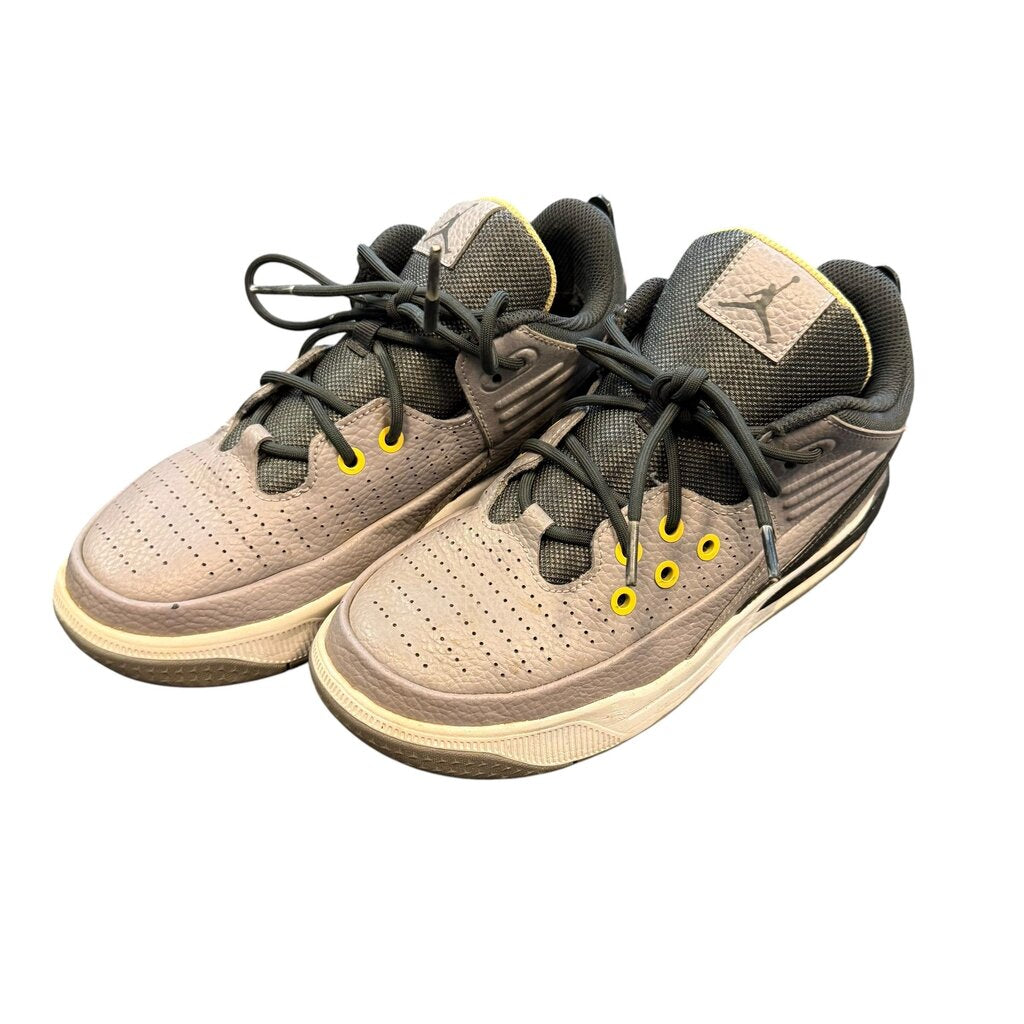 Nike Aura 5