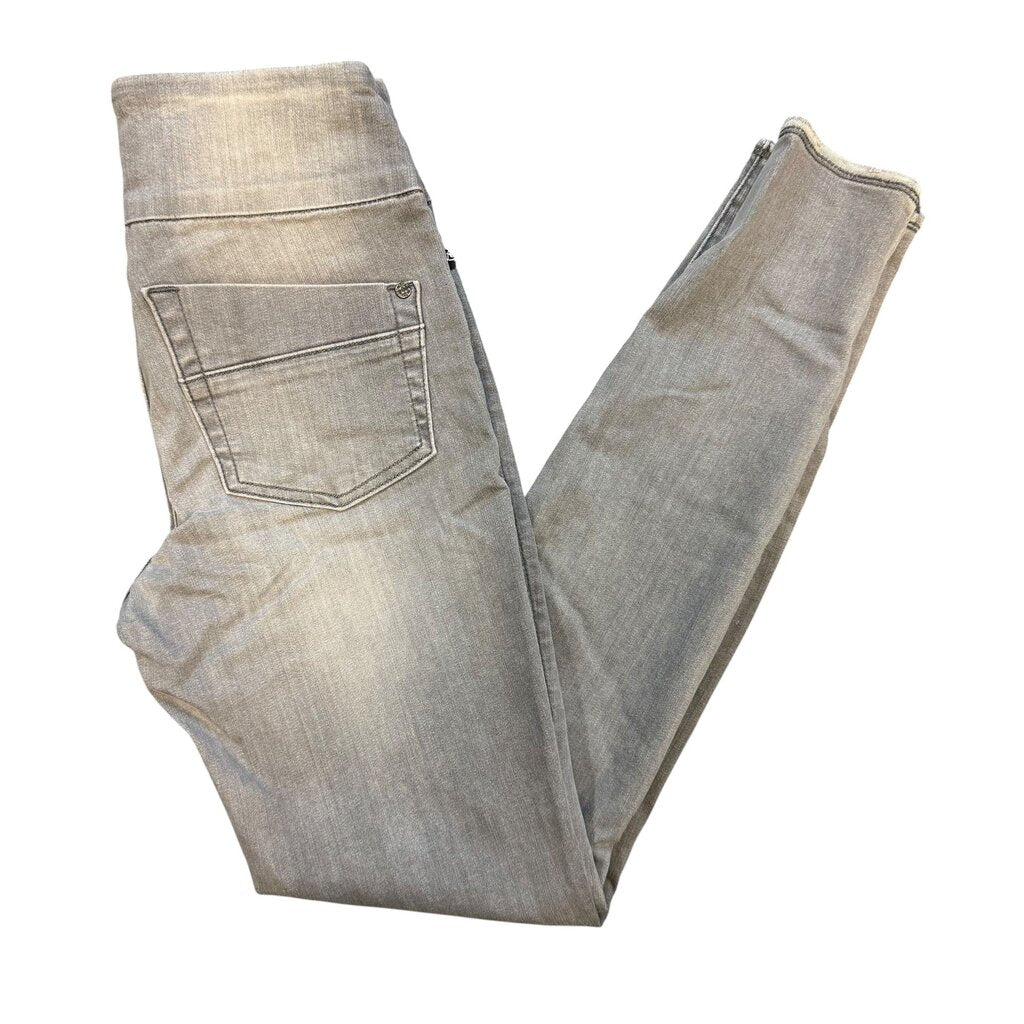 Rock Republic Pull On Denim