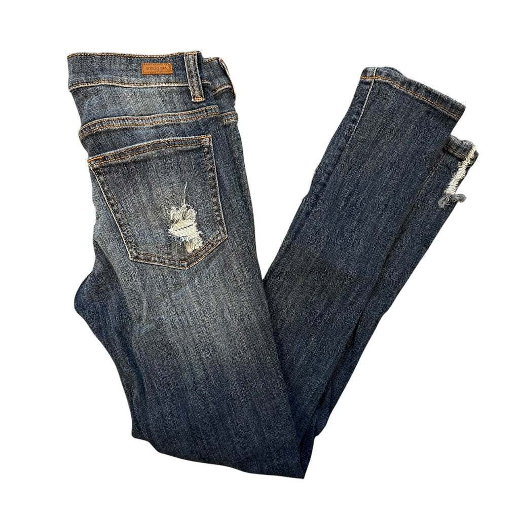 Sneak Peek Jeans