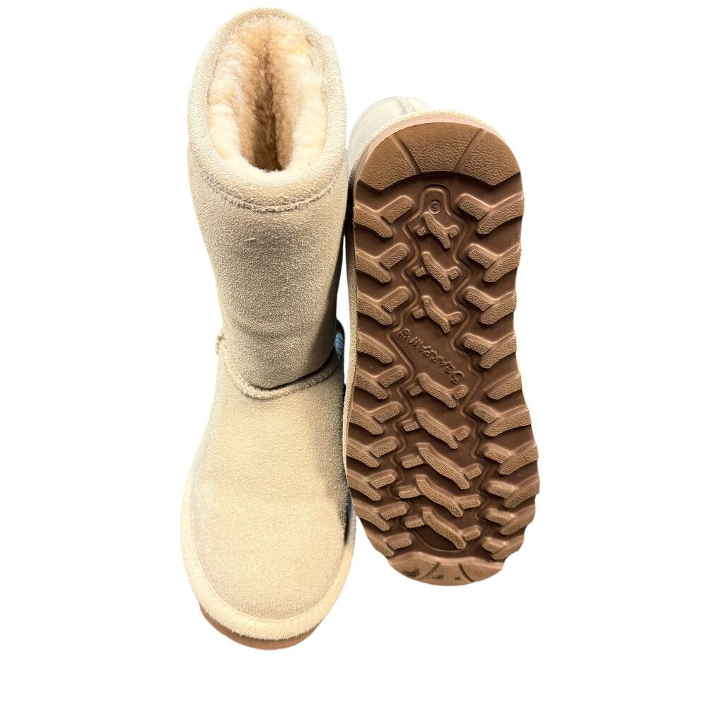 Bearpaw Boots NWOT- Youth 5