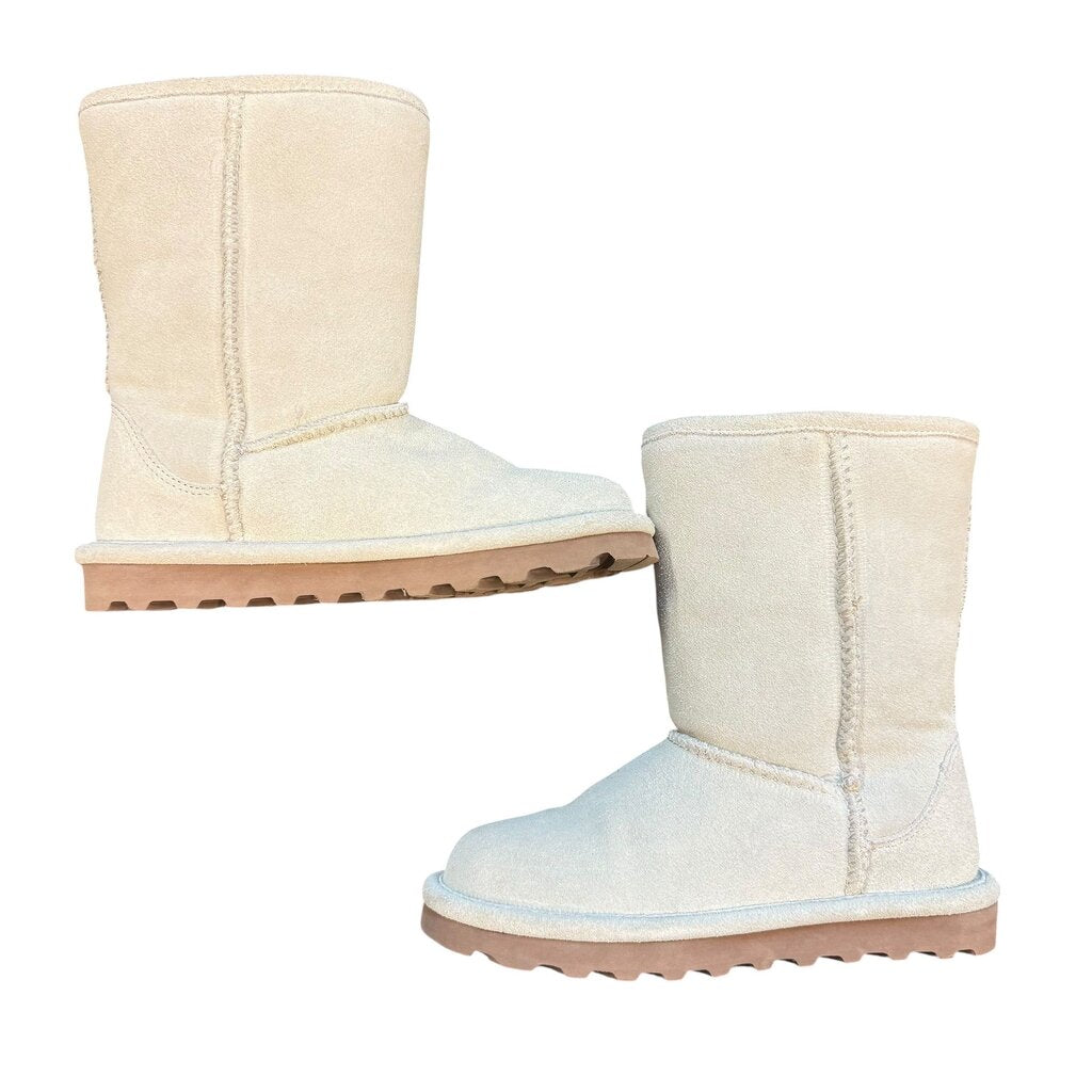 Bearpaw Boots NWOT- Youth 5