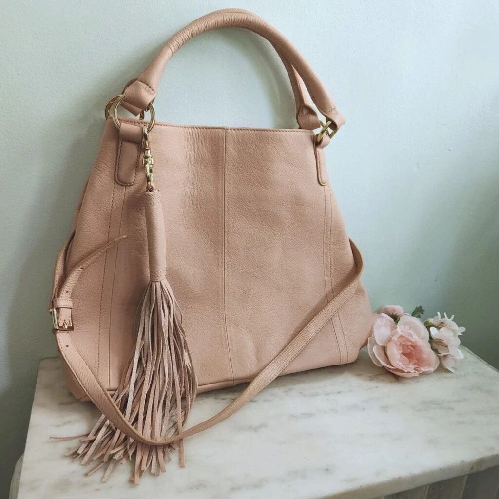 GILI Pebbled Leather Tote