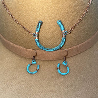 
              Lucky Horseshoe Necklace Set
            